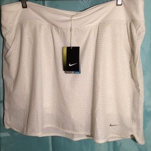 Nike golf white skort size XL